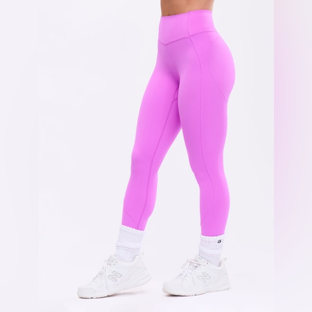 Buffbunny Silhouette Leggings